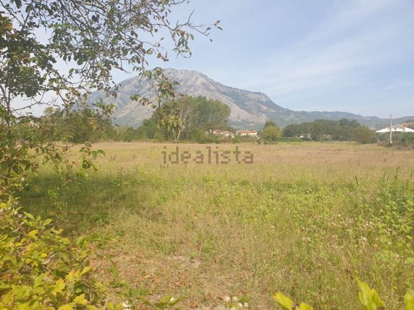 negozio in vendita a Montesarchio