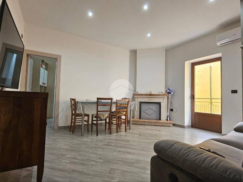 casa indipendente in vendita a Montesarchio