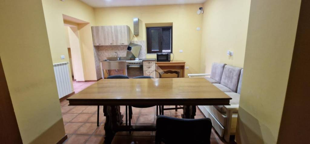 casa indipendente in vendita a Montesarchio in zona Varoni