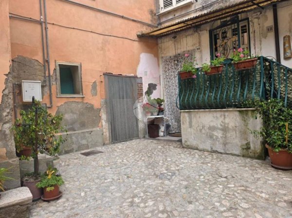 casa indipendente in vendita a Montesarchio