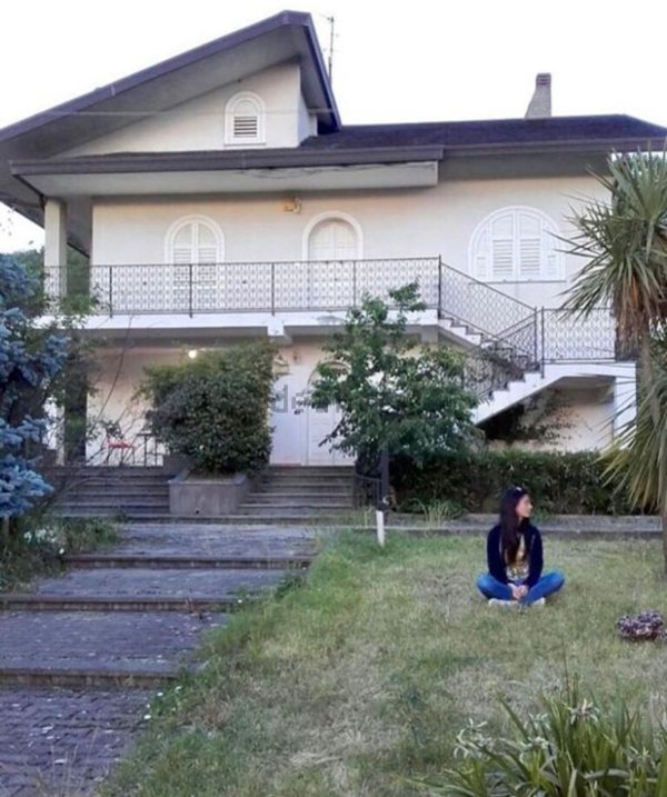 casa indipendente in vendita a Montesarchio in zona Tufara