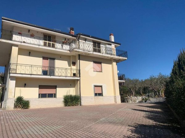 appartamento in vendita a Montesarchio in zona Cirignano