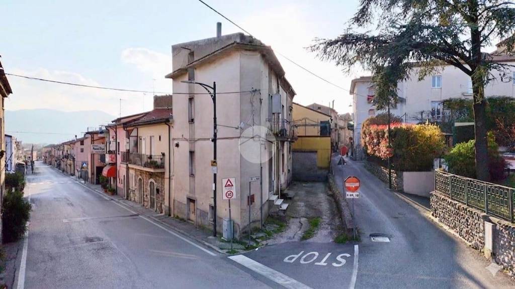 casa indipendente in vendita a Montesarchio