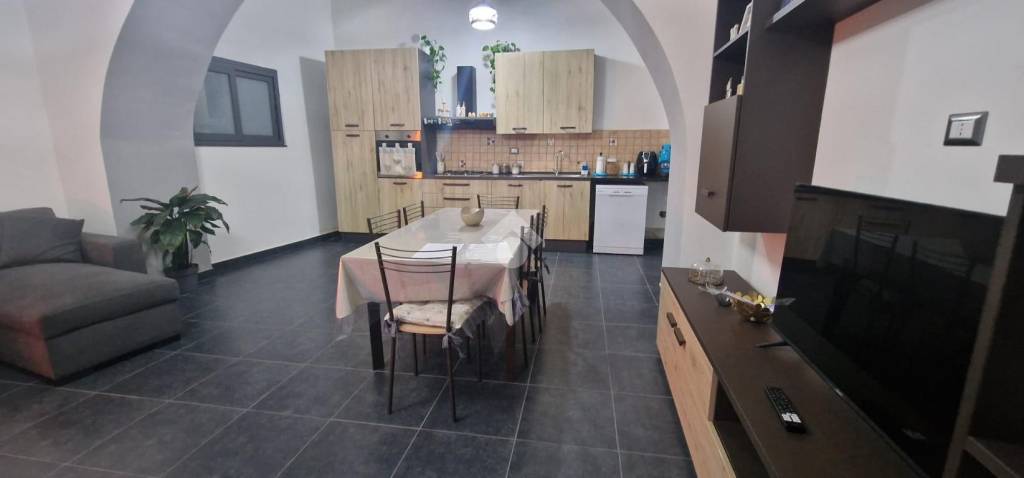 casa indipendente in vendita a Montesarchio