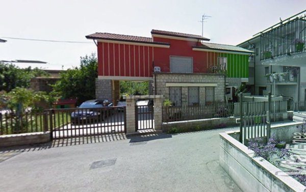 casa indipendente in vendita a Montesarchio