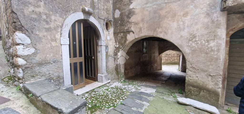 casa indipendente in vendita a Montesarchio