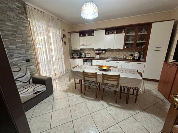 casa indipendente in vendita a Montesarchio