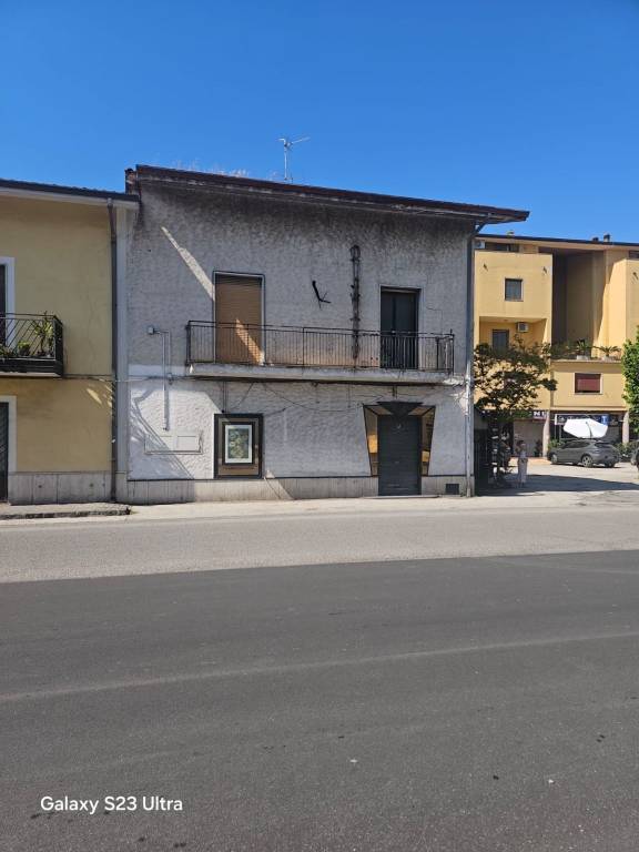 negozio in vendita a Montesarchio