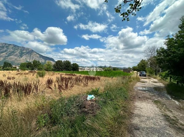 terreno industriale in vendita a Montesarchio