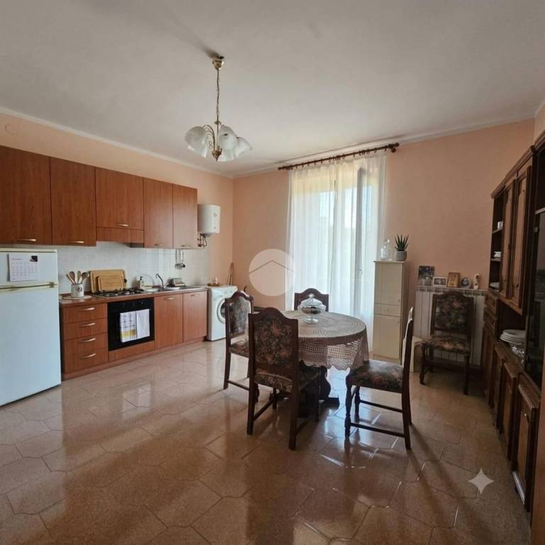 casa indipendente in vendita a Montesarchio