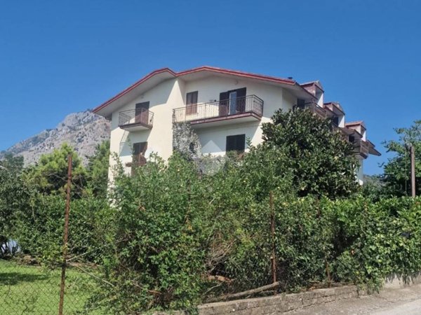 appartamento in vendita a Montesarchio in zona Varoni