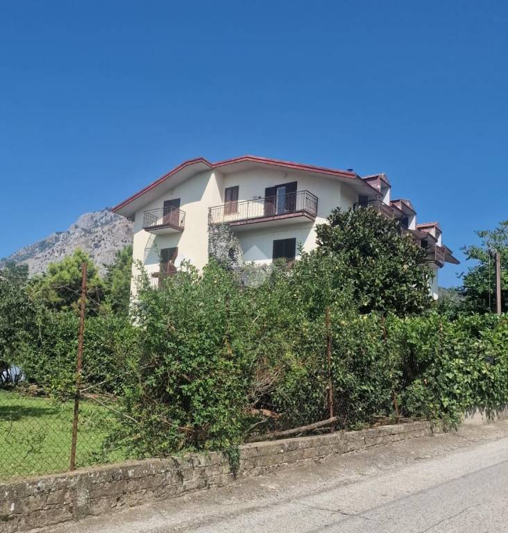 appartamento in vendita a Montesarchio in zona Varoni