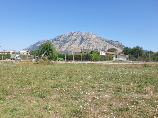 terreno in vendita a Montesarchio
