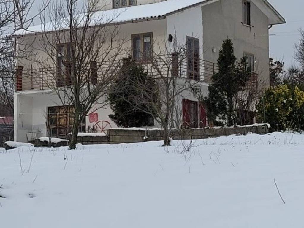casa indipendente in vendita a Morcone