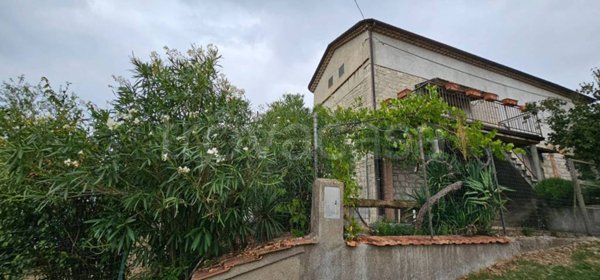 casa indipendente in vendita a Morcone