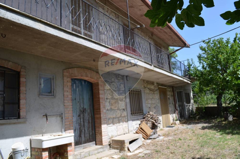 casa indipendente in vendita a Morcone