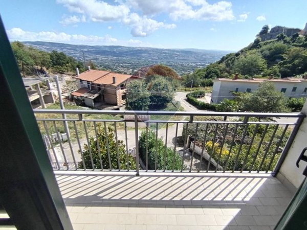 casa indipendente in vendita a Morcone
