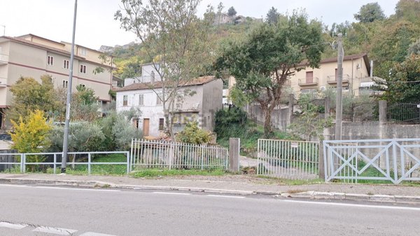 casa indipendente in vendita a Morcone