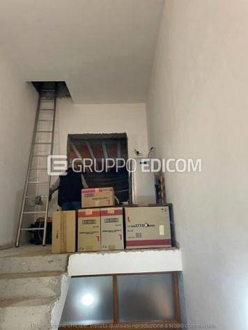 locale commerciale in vendita a Morcone in zona Piana