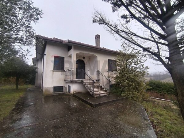 casa indipendente in vendita a Morcone in zona Piana