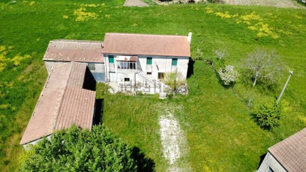 casa indipendente in vendita a Morcone