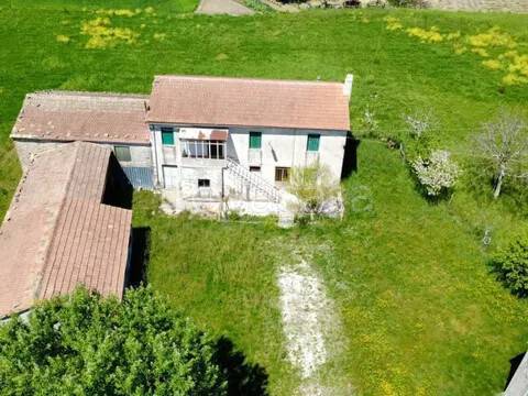 casa indipendente in vendita a Morcone