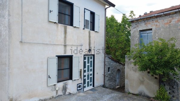 casa indipendente in vendita a Morcone in zona Cuffiano