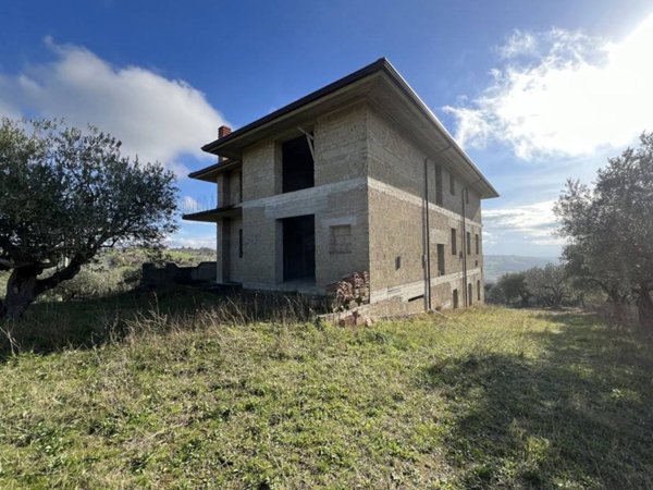 casa indipendente in vendita a Paduli