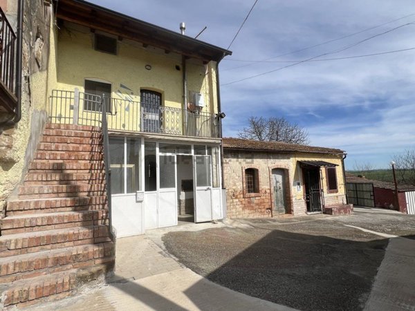 casa semindipendente in vendita a Paduli in zona Orticelli