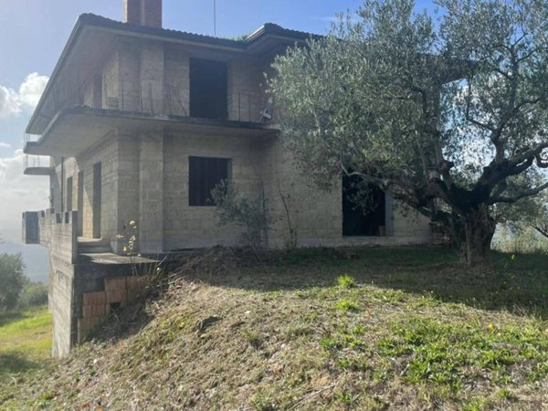 casa indipendente in vendita a Paduli