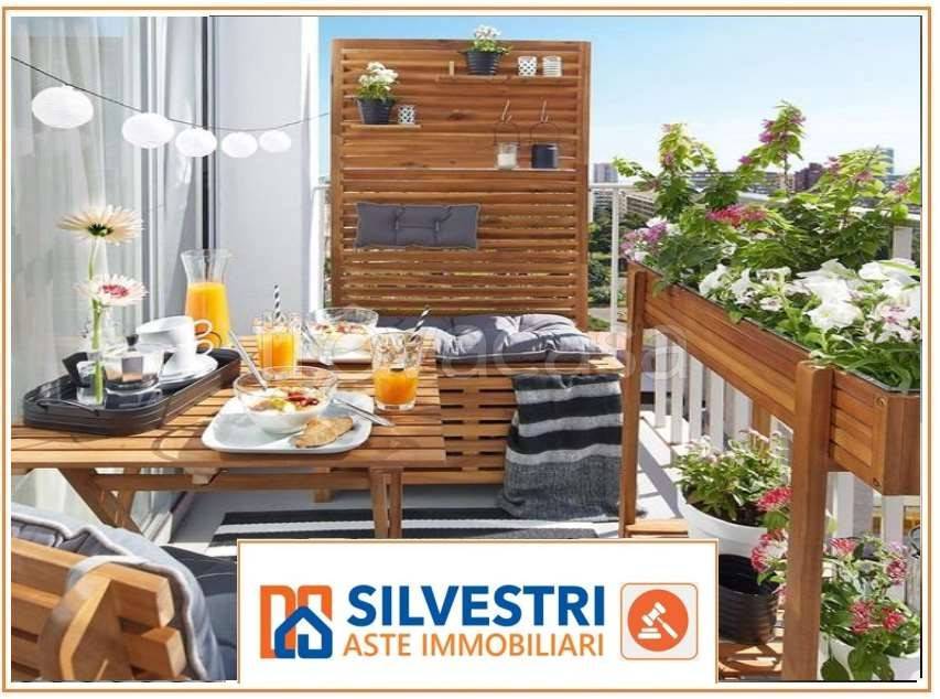 locale commerciale in vendita a Paduli