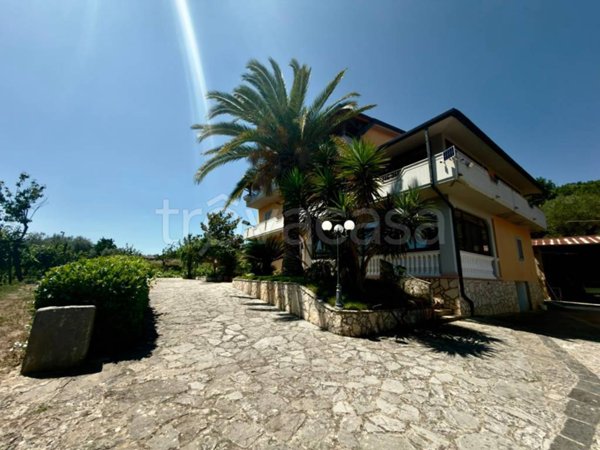 casa indipendente in vendita a Paduli in zona Piana