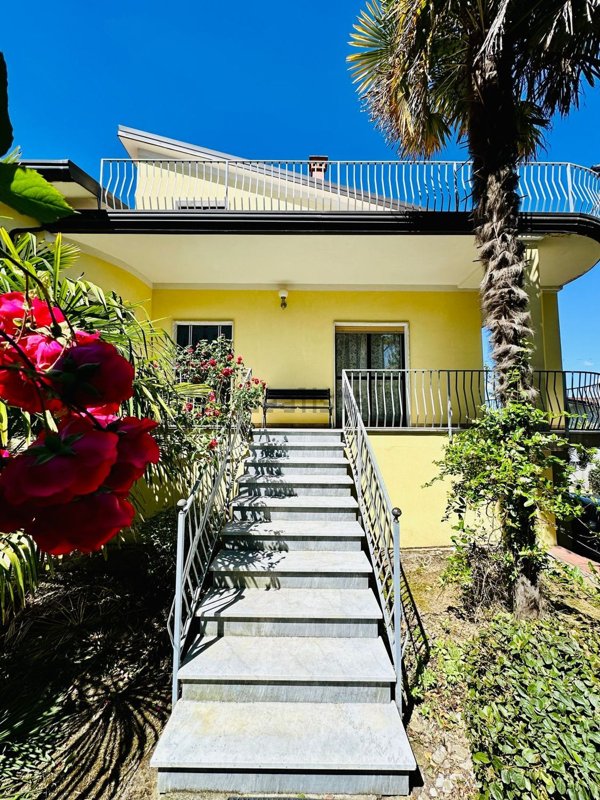 casa indipendente in vendita a Pago Veiano