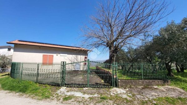 casa indipendente in vendita a Pannarano