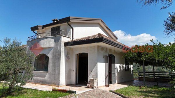 casa indipendente in vendita a Pannarano