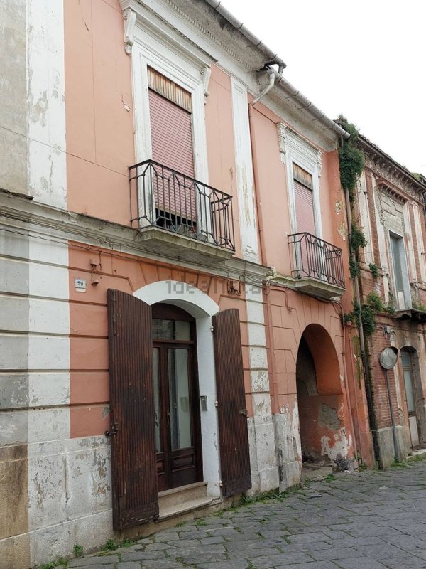 quadrivano in vendita a Paolisi