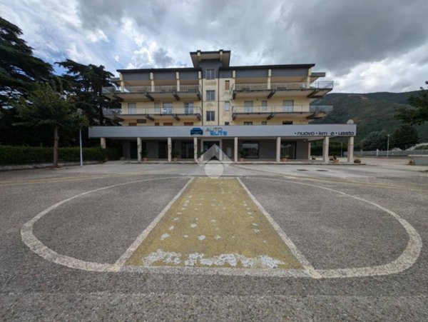 negozio in vendita a Paolisi