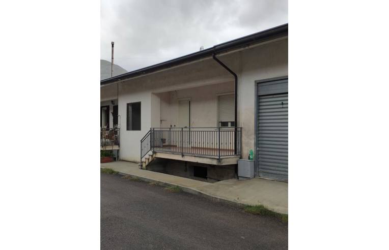 casa indipendente in vendita a Paolisi