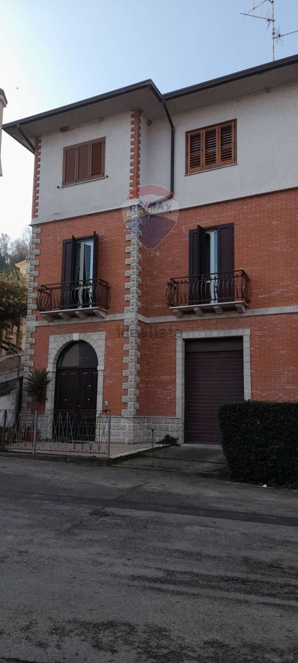 casa semindipendente in vendita a Paupisi