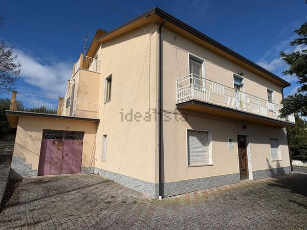 casa indipendente in vendita a Pesco Sannita