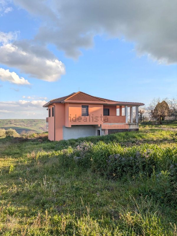 casa indipendente in vendita a Pietrelcina