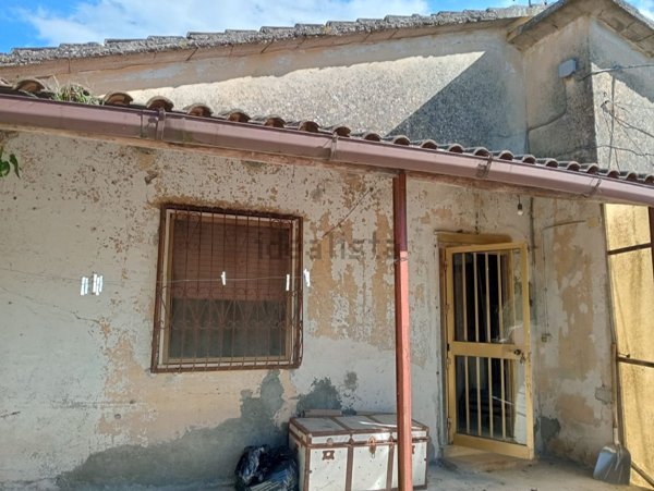 casa indipendente in vendita a Pietrelcina