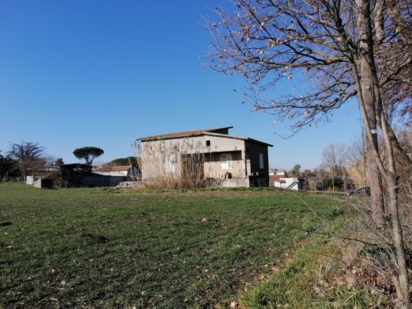 casa indipendente in vendita a Pietrelcina