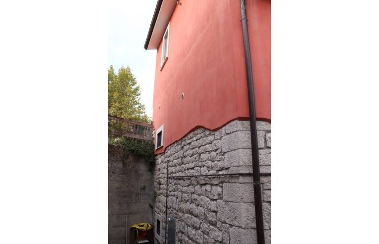 casa indipendente in vendita a Pietrelcina