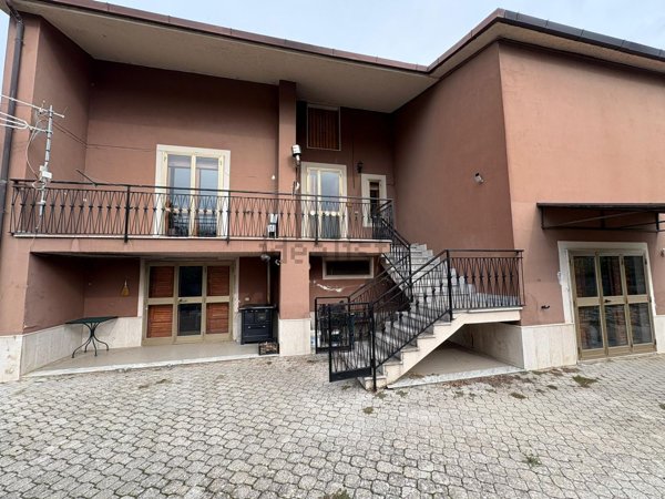 casa indipendente in vendita a Pietrelcina