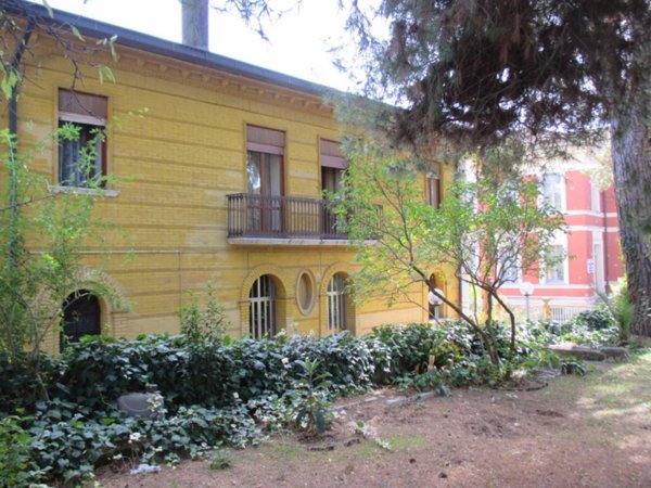 casa indipendente in vendita a Pietrelcina