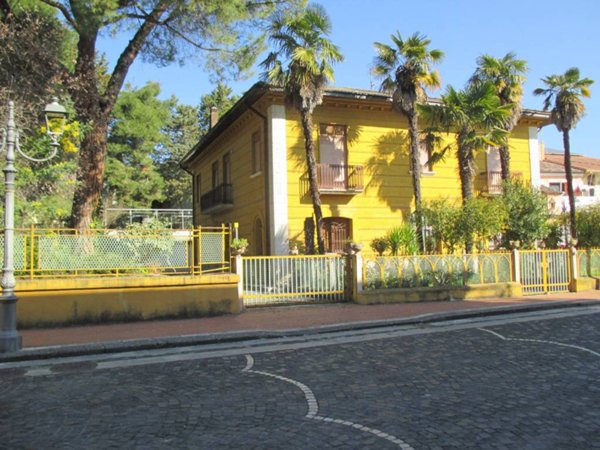 casa indipendente in vendita a Pietrelcina