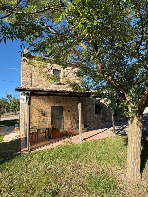casa indipendente in vendita a Pietrelcina
