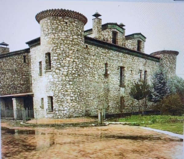 negozio in vendita a Pietrelcina in zona Piana Romana