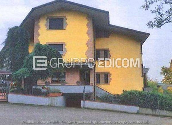 casa indipendente in vendita a Pietrelcina